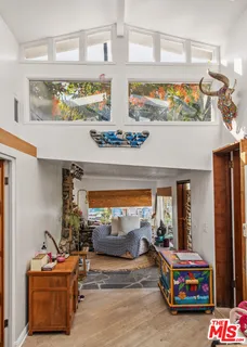 $7,750,000 | 7059 Fernhill Drive, Malibu, CA 90265