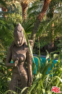 $7,750,000 | 7059 Fernhill Drive, Malibu, CA 90265