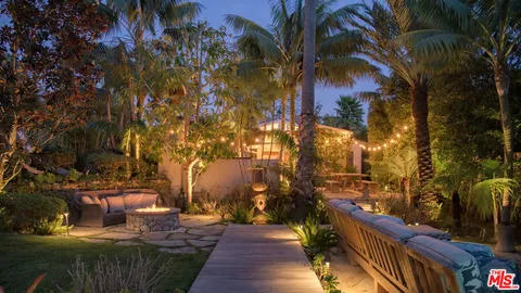 $7,750,000 | 7059 Fernhill Drive, Malibu, CA 90265