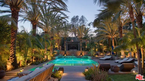 $7,750,000 | 7059 Fernhill Drive, Malibu, CA 90265