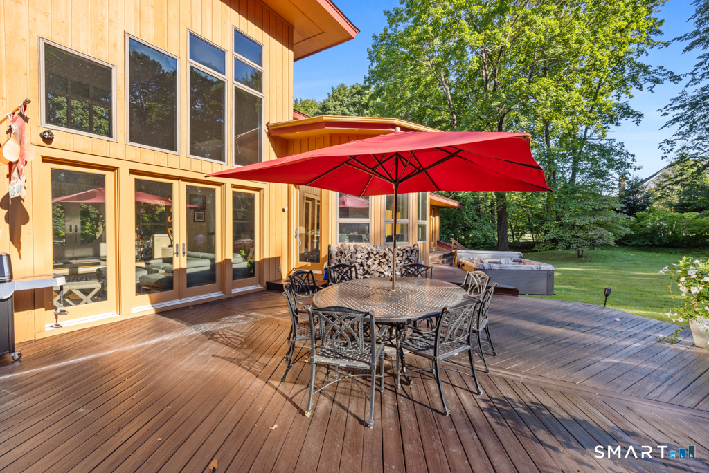 85 Norrans Ridge Drive Ridgefield, CT 06877 - Photo 35 of 40