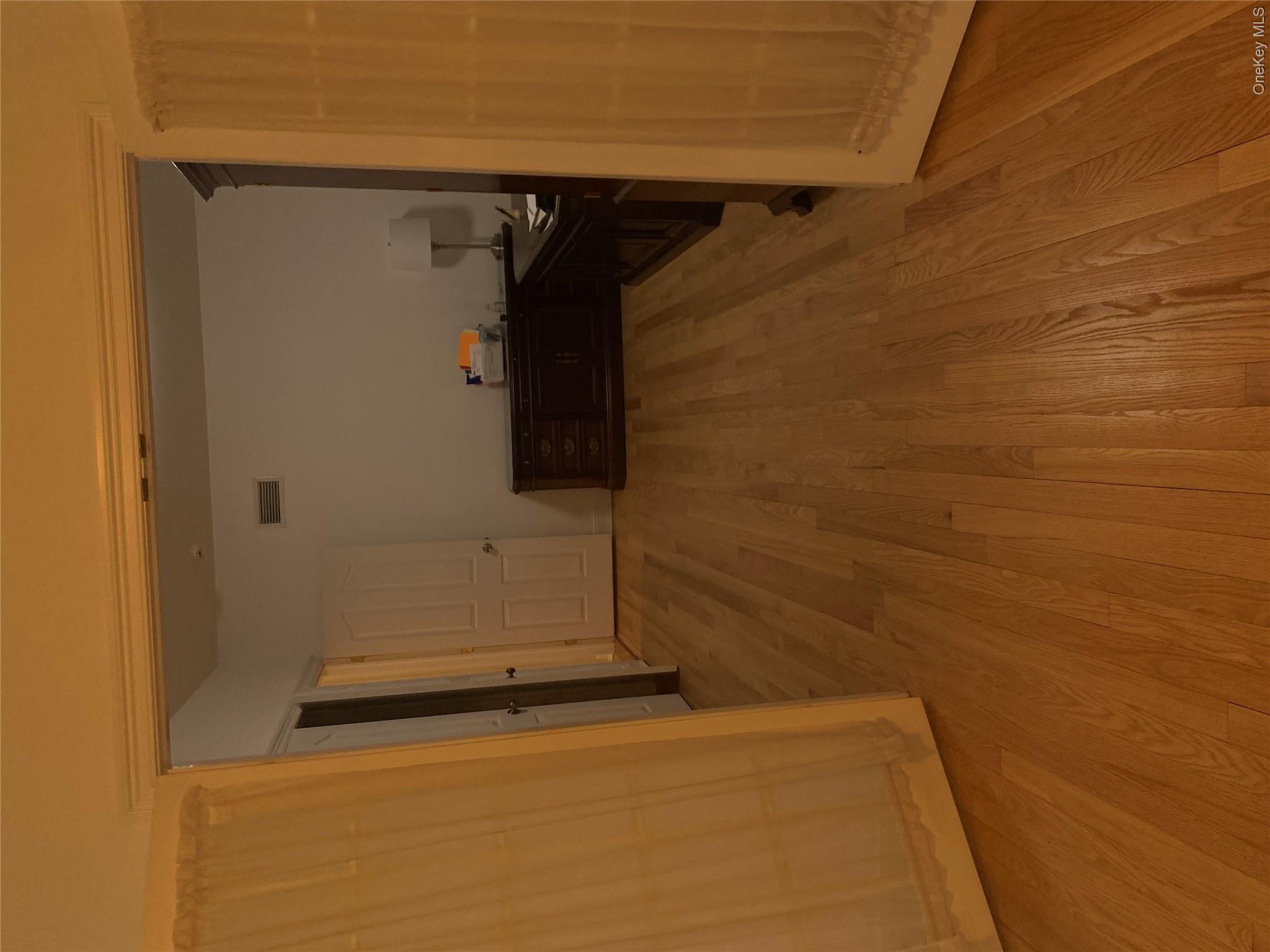 18 Crosshill Road Eastchester, NY 10709 - Photo 16 of 30