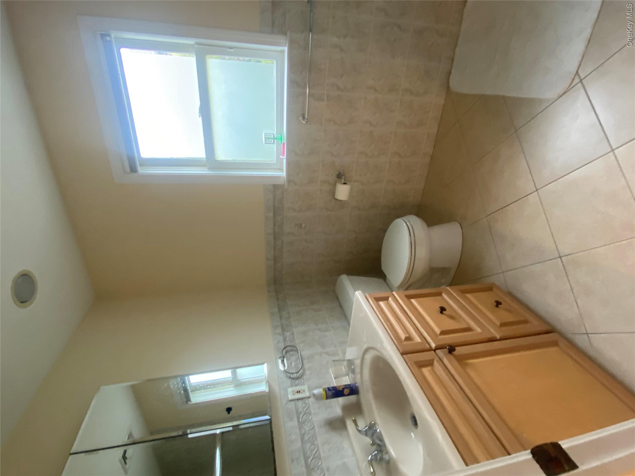 18 Crosshill Road Eastchester, NY 10709 - Photo 22 of 30