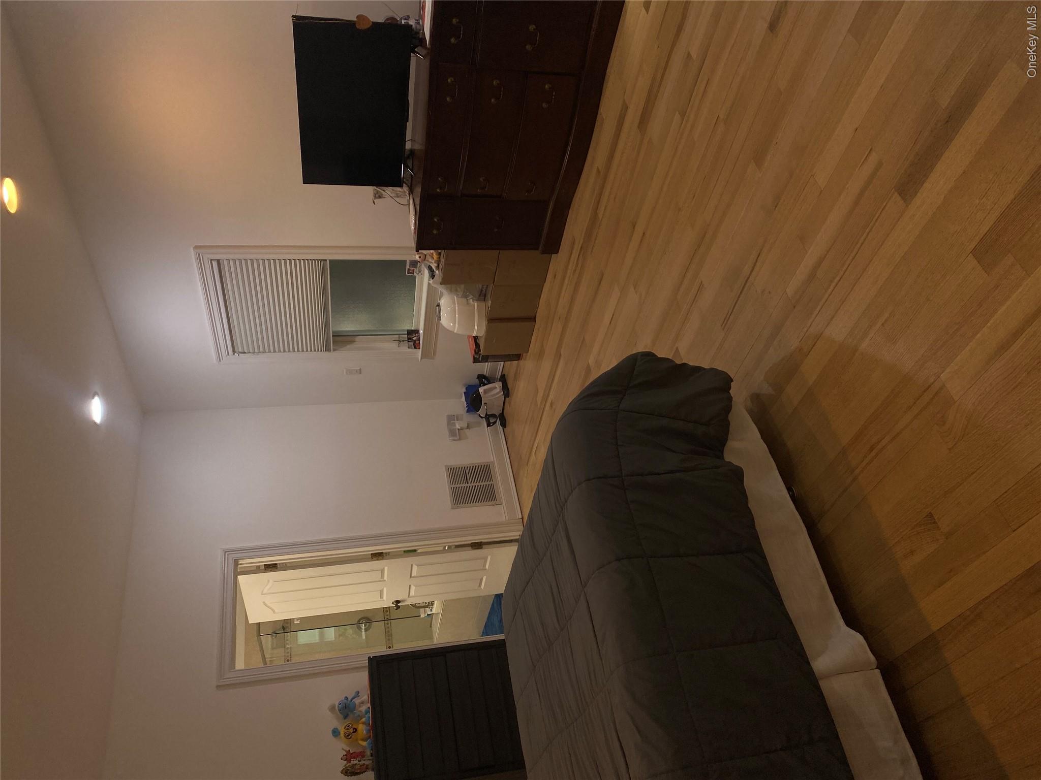 18 Crosshill Road Eastchester, NY 10709 - Photo 23 of 30