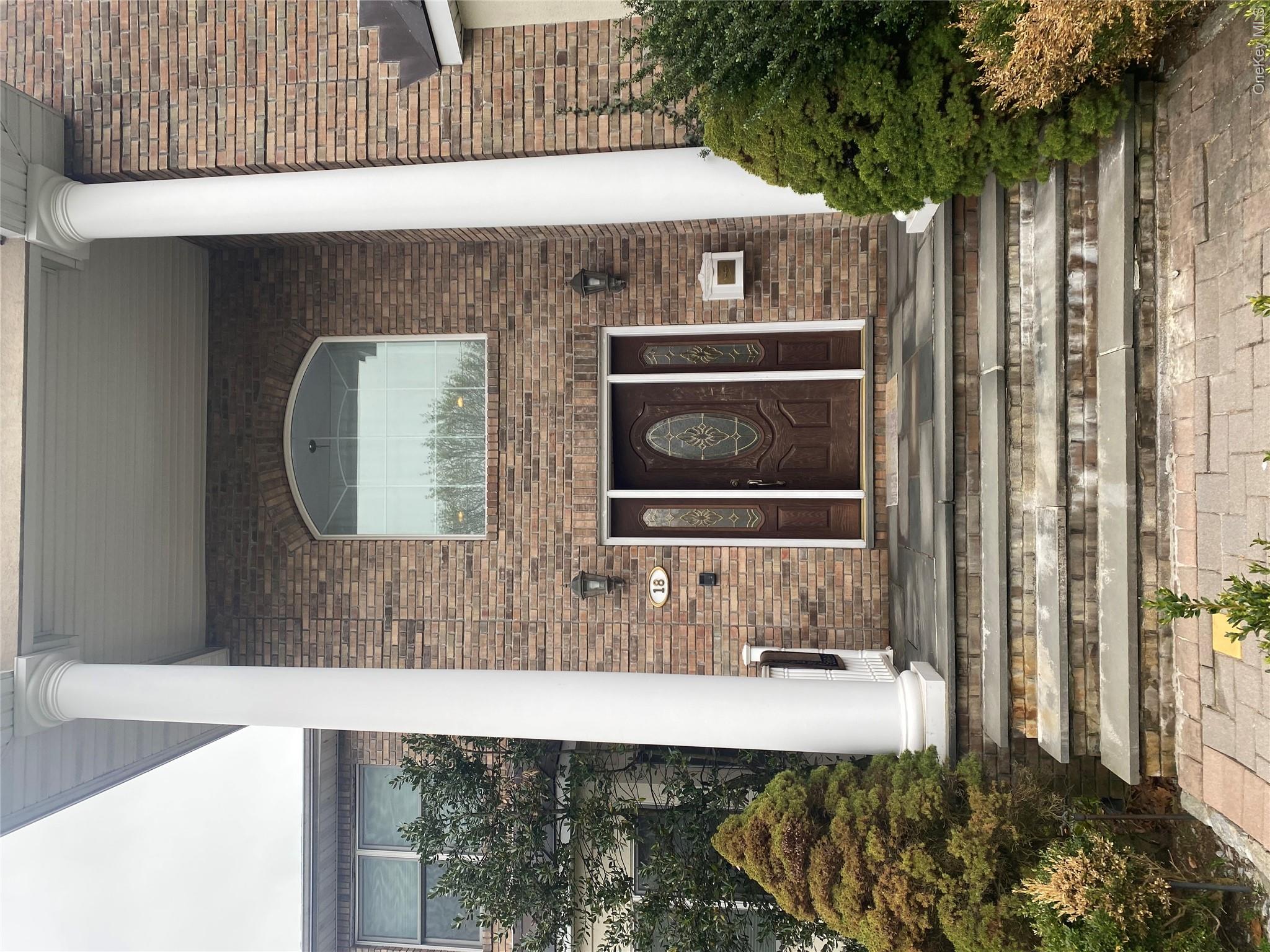 18 Crosshill Road Eastchester, NY 10709 - Photo 3 of 30