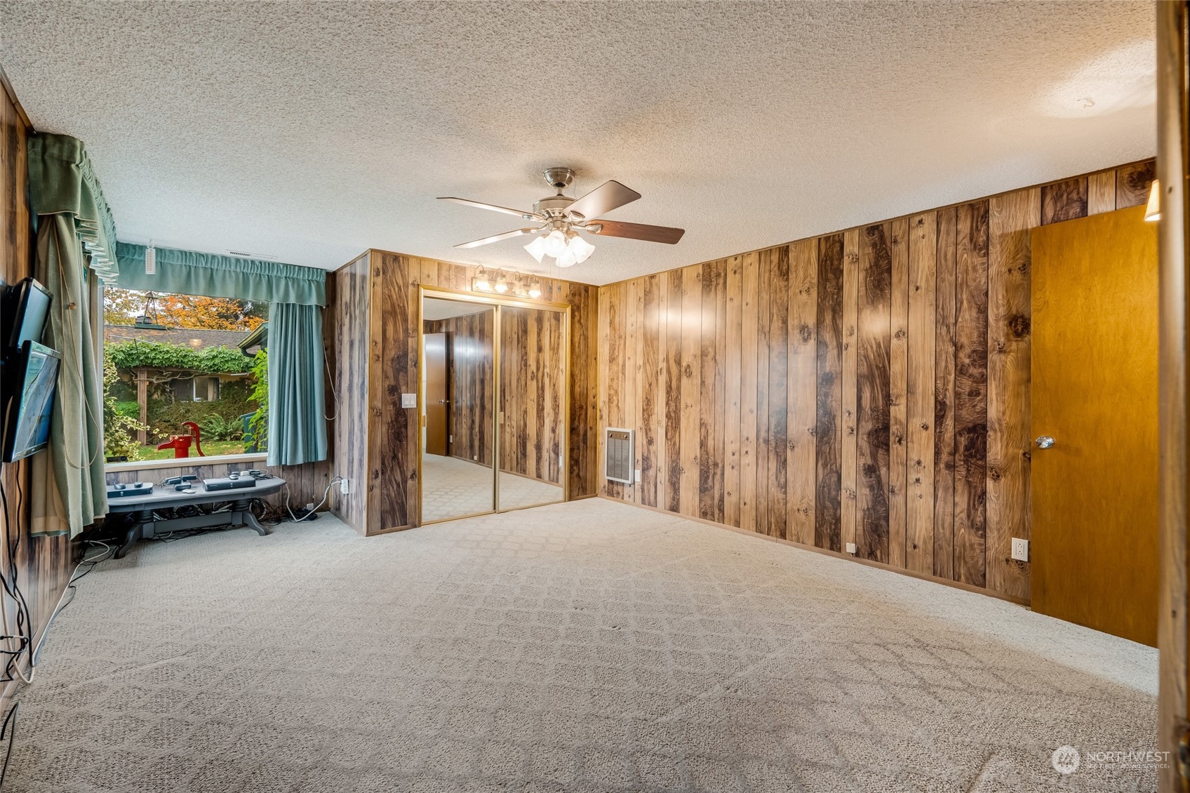6525 Morgan Road Everett, WA 98203 - Photo 12 of 31