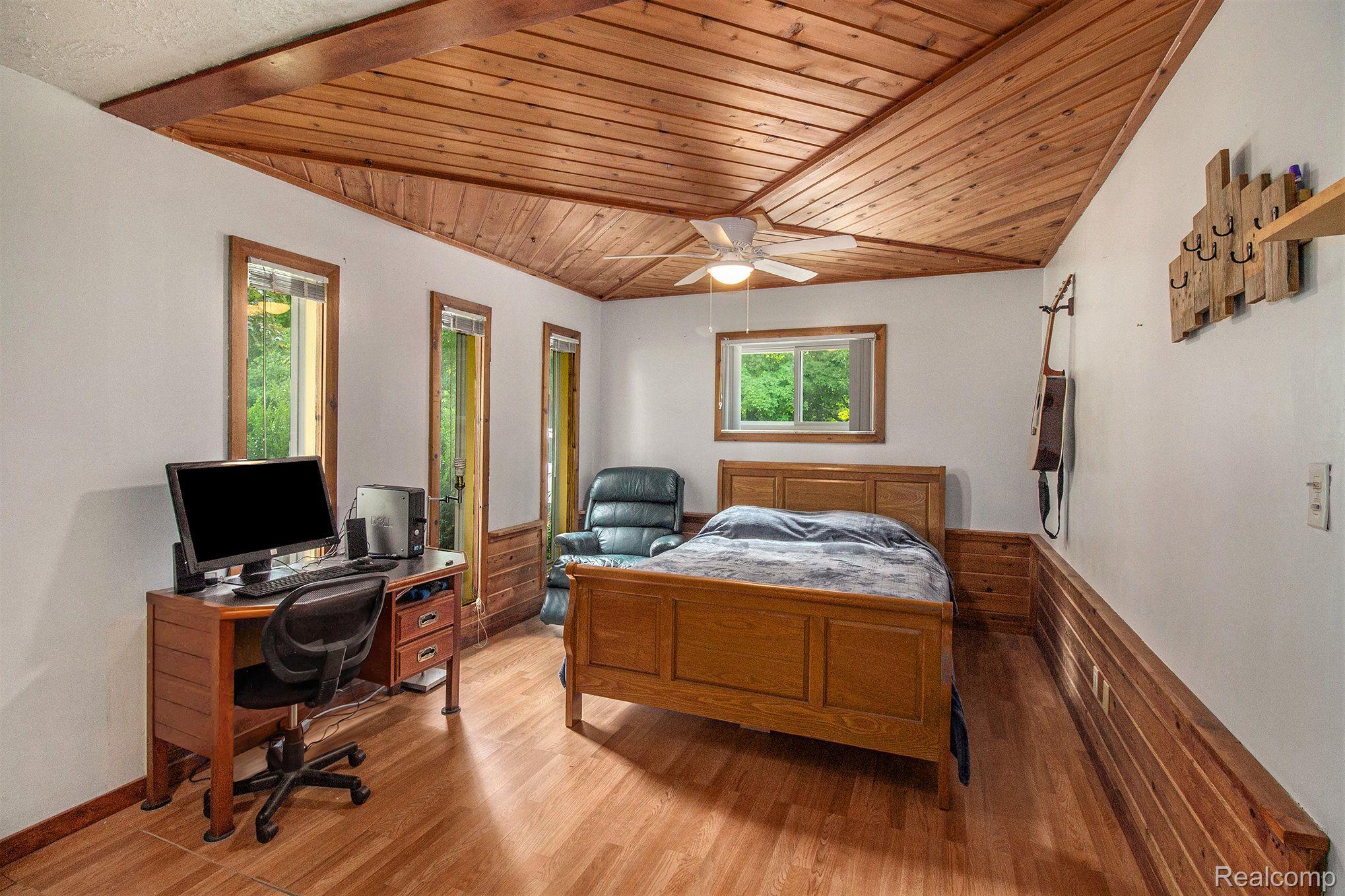 6700 Crofoot Road Howell, MI 48843 - Photo 14 of 41 Gallery Image 14