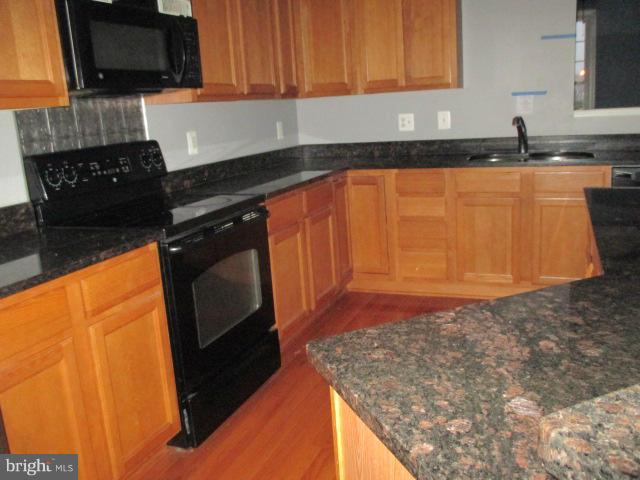 3909 Addison Woods Road Frederick, MD 21704 - Photo 7 of 27 Kitchen