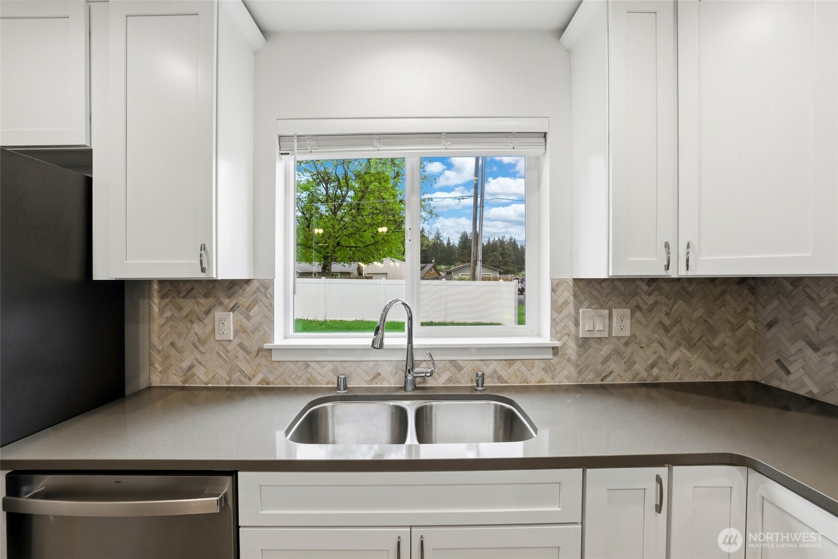9815 178th Way Southwest Rochester, WA 98579 - Photo 14 of 36