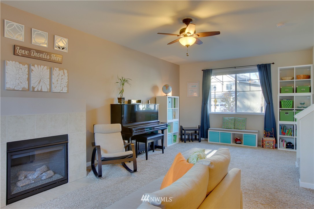 5029 Northeast 2nd Court Renton, WA 98059 - Photo 14 of 25 Gallery Image 14