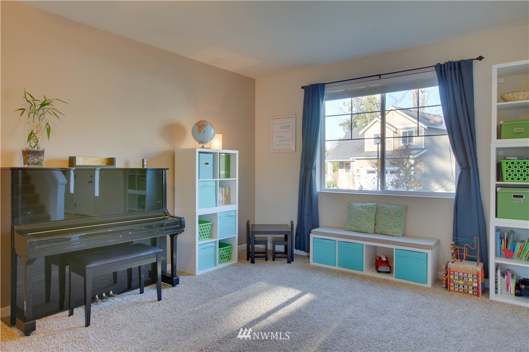 5029 Northeast 2nd Court Renton, WA 98059 - Photo 15 of 25 Gallery Image 15