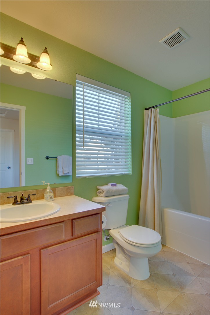 5029 Northeast 2nd Court Renton, WA 98059 - Photo 23 of 25 Gallery Image 23