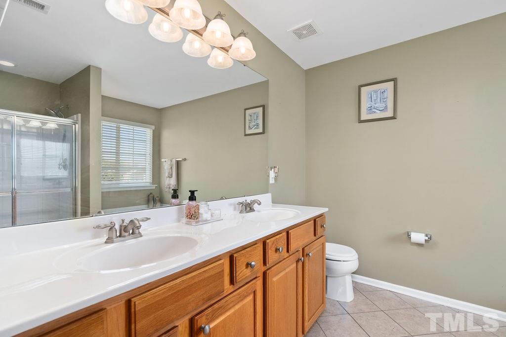 5144 Primland Lane Raleigh, NC 27610 - Photo 17 of 26 Gallery Image 17