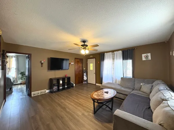 $137,500 | 509 West Grant Street, Streator, IL 61364