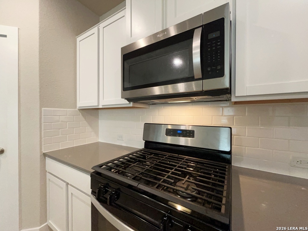 20832 Rindle Lane San Antonio, TX 78266 - Photo 19 of 54