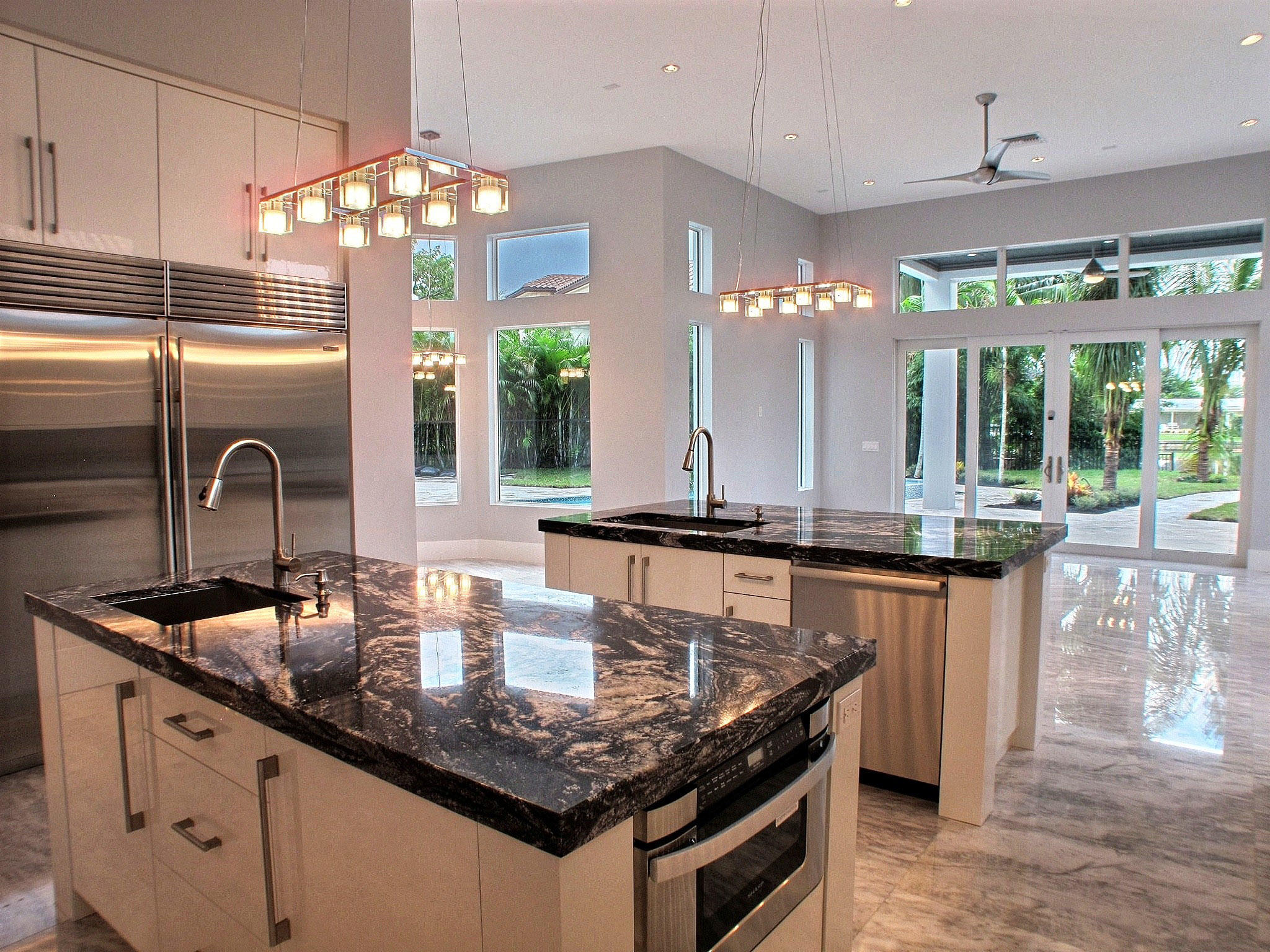 720 Northeast 34th Street Boca Raton, FL 33431 - Photo 11 of 37 kitchen islands view
