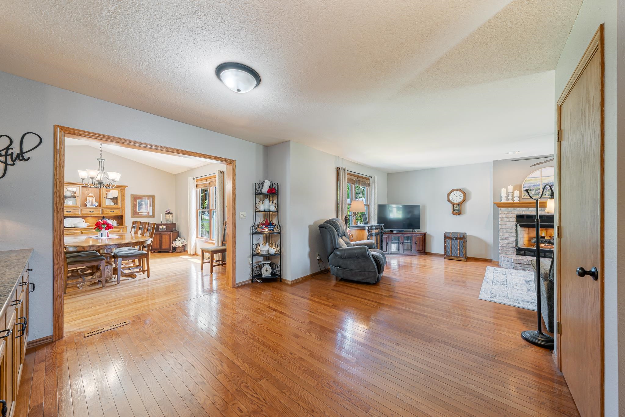 W6108 Long Court Appleton, WI 54914 - Photo 15 of 43