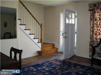 713 Lehigh Road Newark, DE 19711 - Photo 4 of 11 Living Room