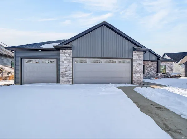$445,900 | 1385 Dixon Place, Huntertown, IN 46748