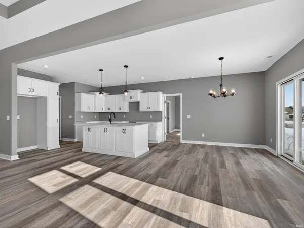 $445,900 | 1385 Dixon Place, Huntertown, IN 46748