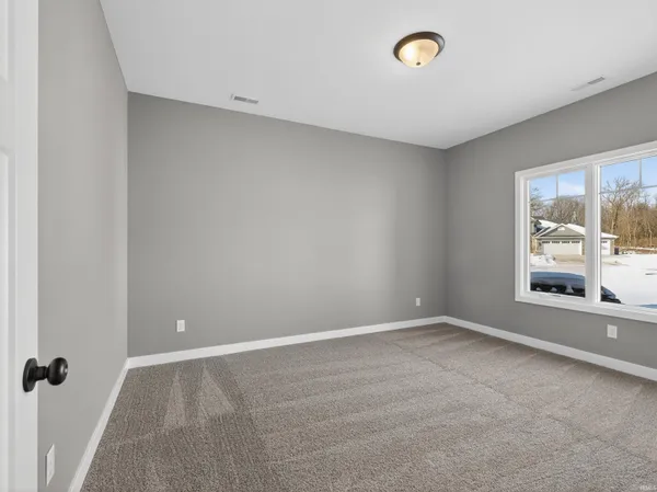 $445,900 | 1385 Dixon Place, Huntertown, IN 46748