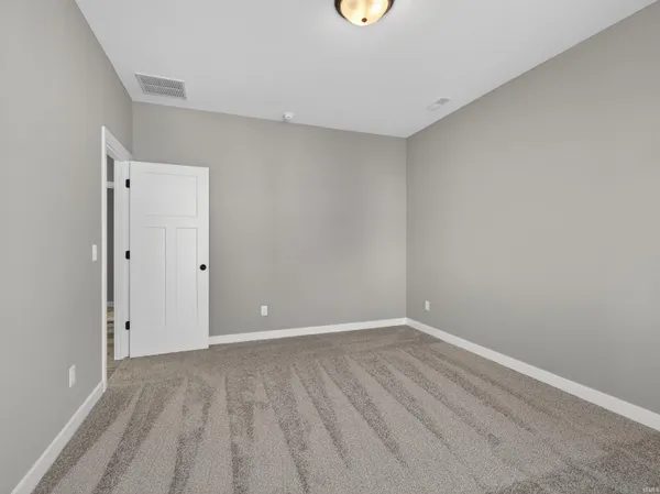 $445,900 | 1385 Dixon Place, Huntertown, IN 46748