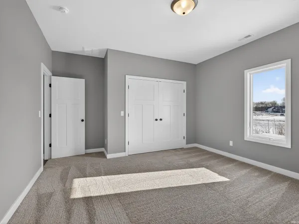 $445,900 | 1385 Dixon Place, Huntertown, IN 46748