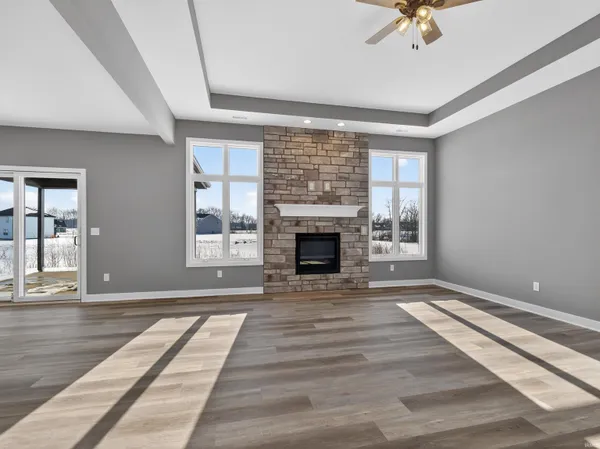 $445,900 | 1385 Dixon Place, Huntertown, IN 46748