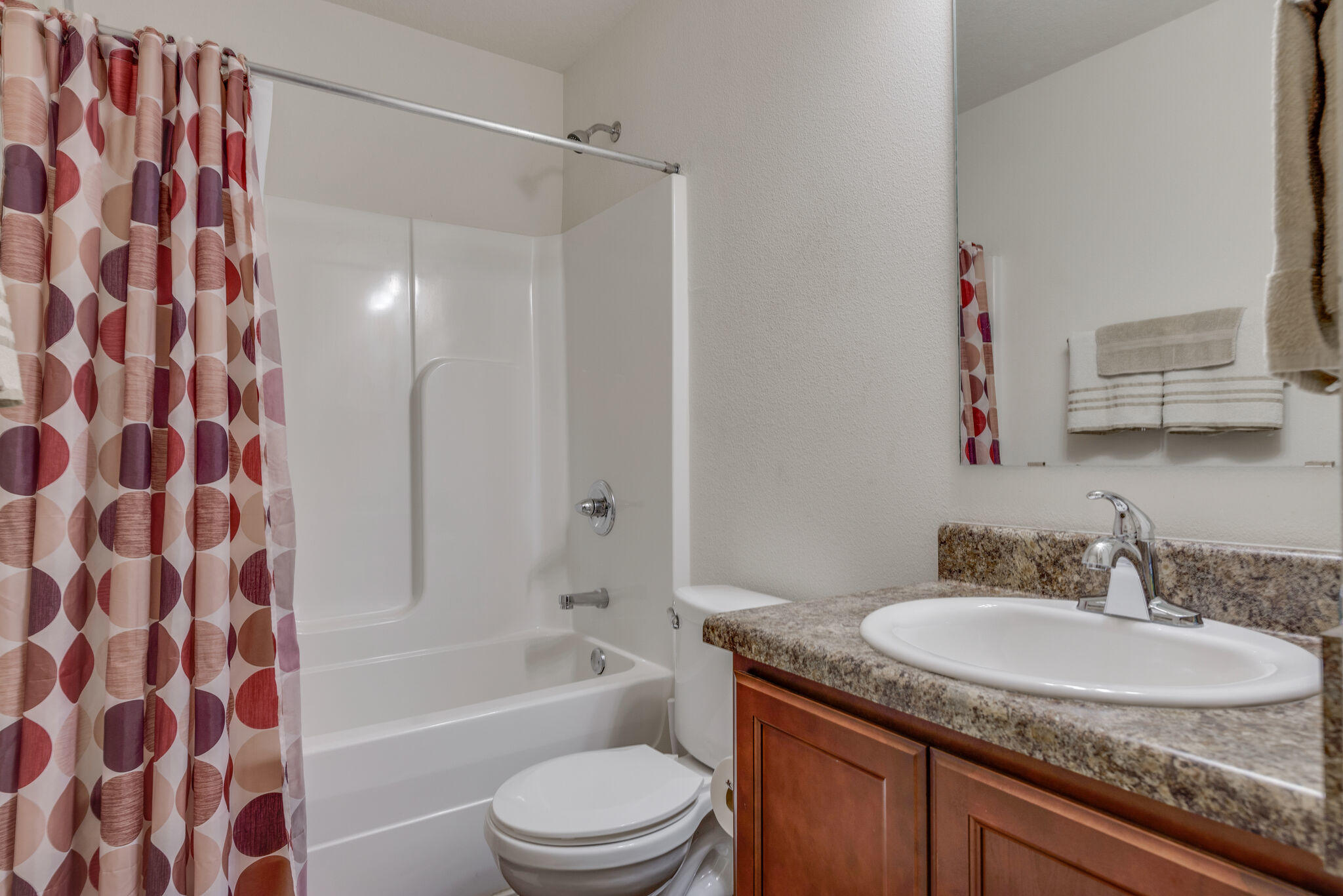 9267 Ridge Road Navarre, FL 32566 - Photo 24 of 30 Hall Bathroom