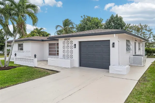 $389,900 | 6800 Northwest 58th Court, Tamarac, FL 33321