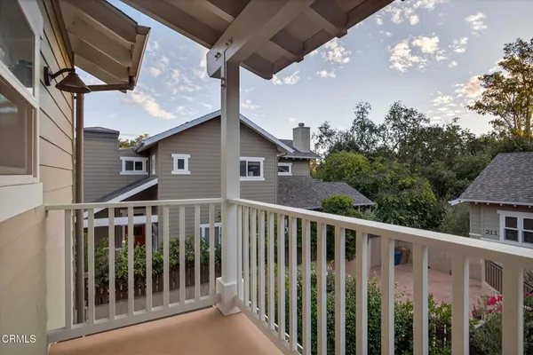 $1,589,000 | 207 South Blanche Street, Ojai, CA 93023