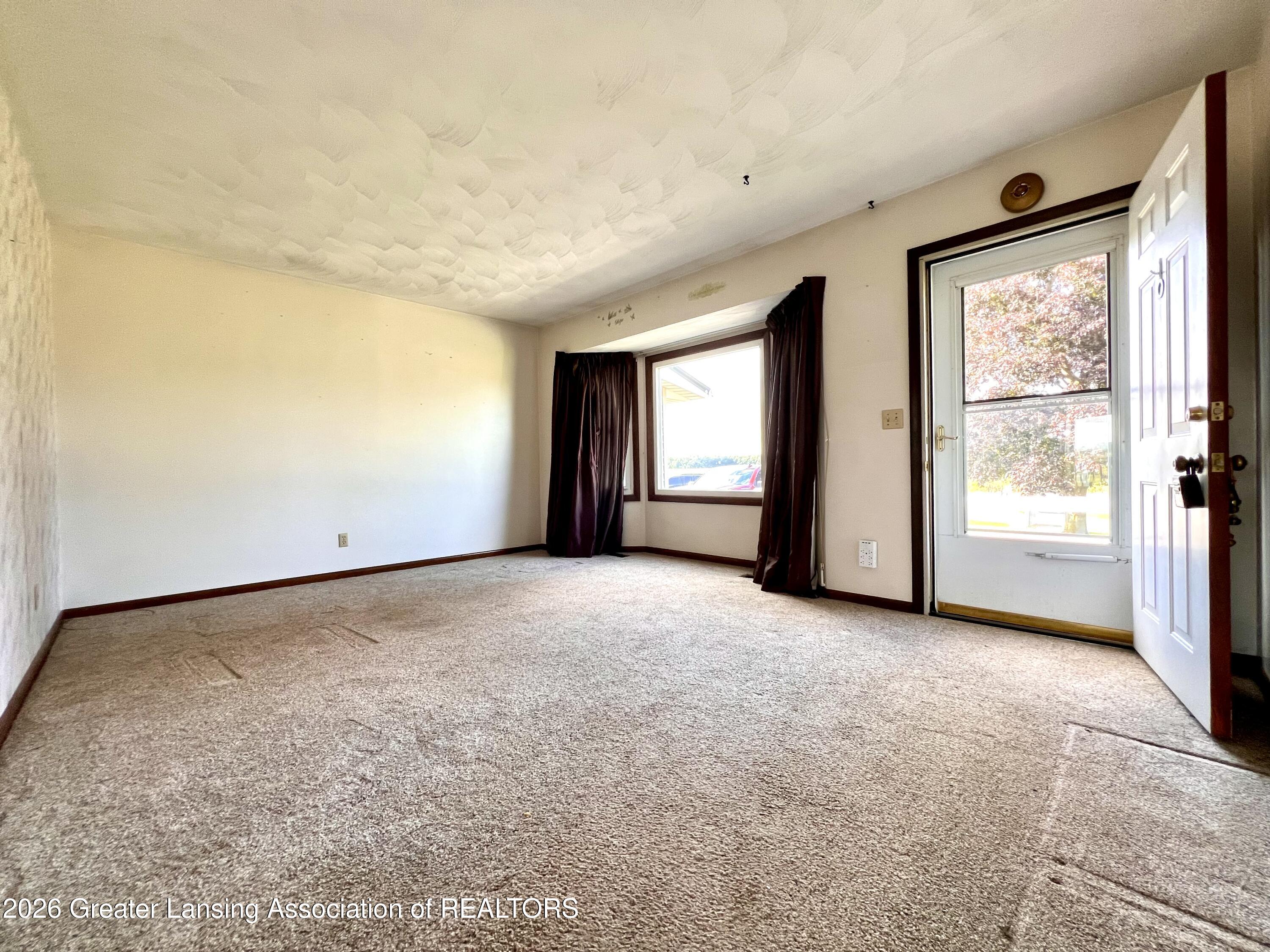 8595 West Price Road St. Johns, MI 48879 - Photo 18 of 41 IMG_2945