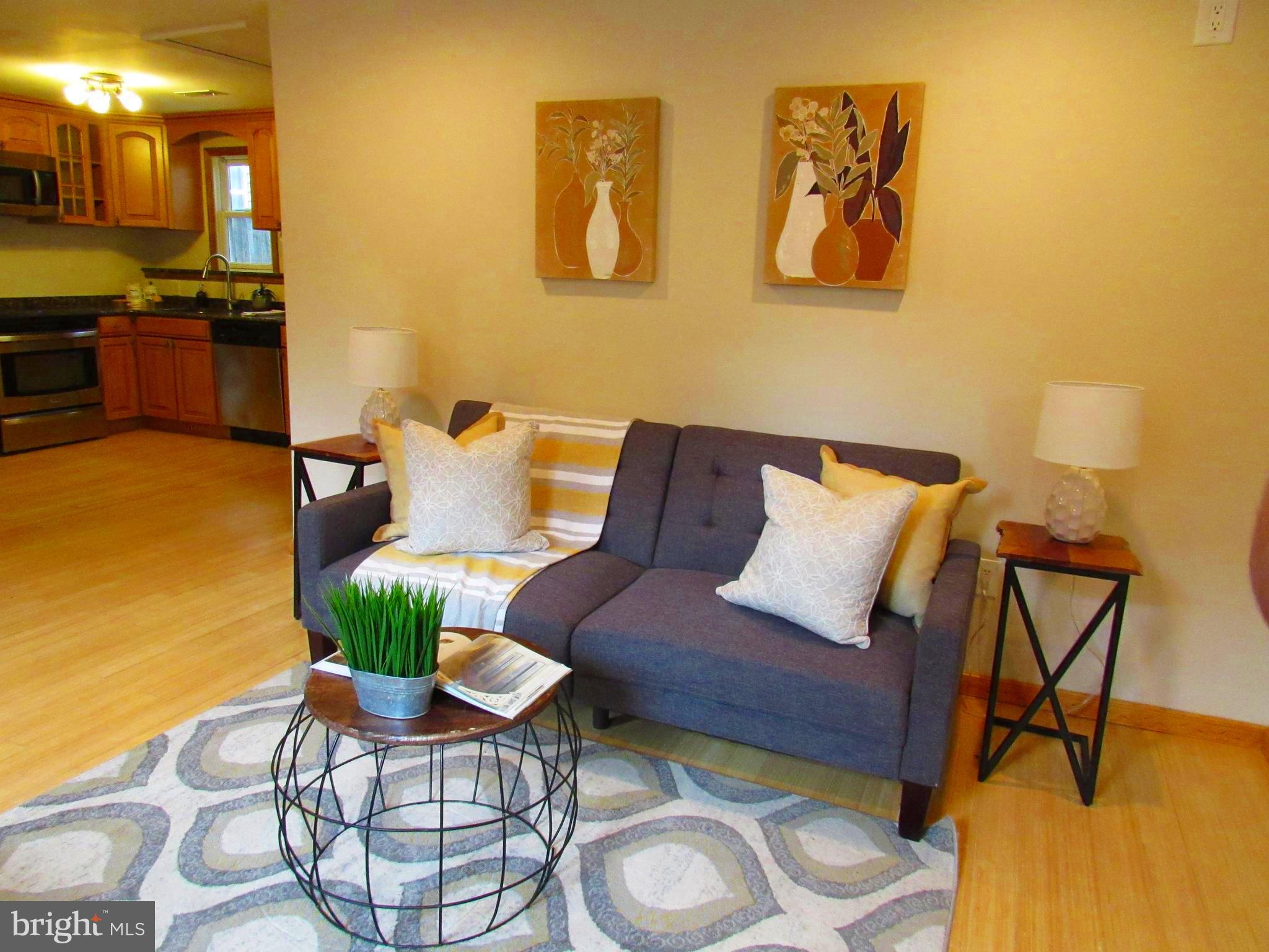 328 Riverside Drive Pasadena, MD 21122 - Photo 40 of 52 Living area