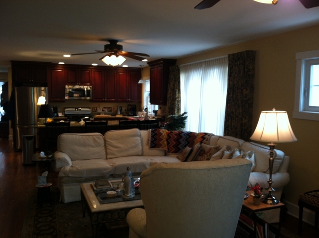 153 Barrypoint Road Riverside, IL 60546 - Photo 5 of 17