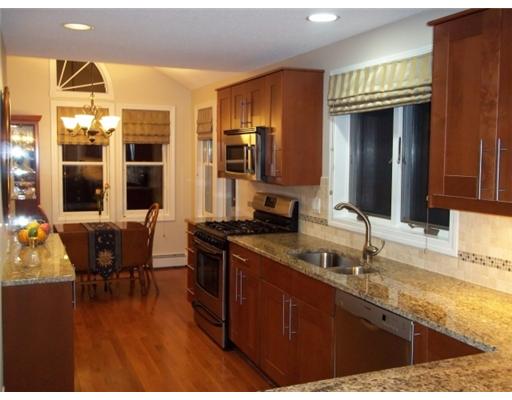 5570 Post Road, Unit 8 Warwick, RI 02818 - Photo 4 of 12 Kitchen.