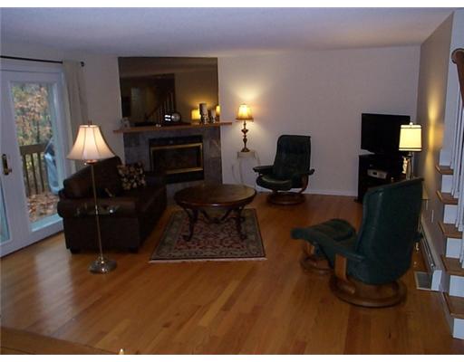 5570 Post Road, Unit 8 Warwick, RI 02818 - Photo 9 of 12 Den/Family/Great Room.