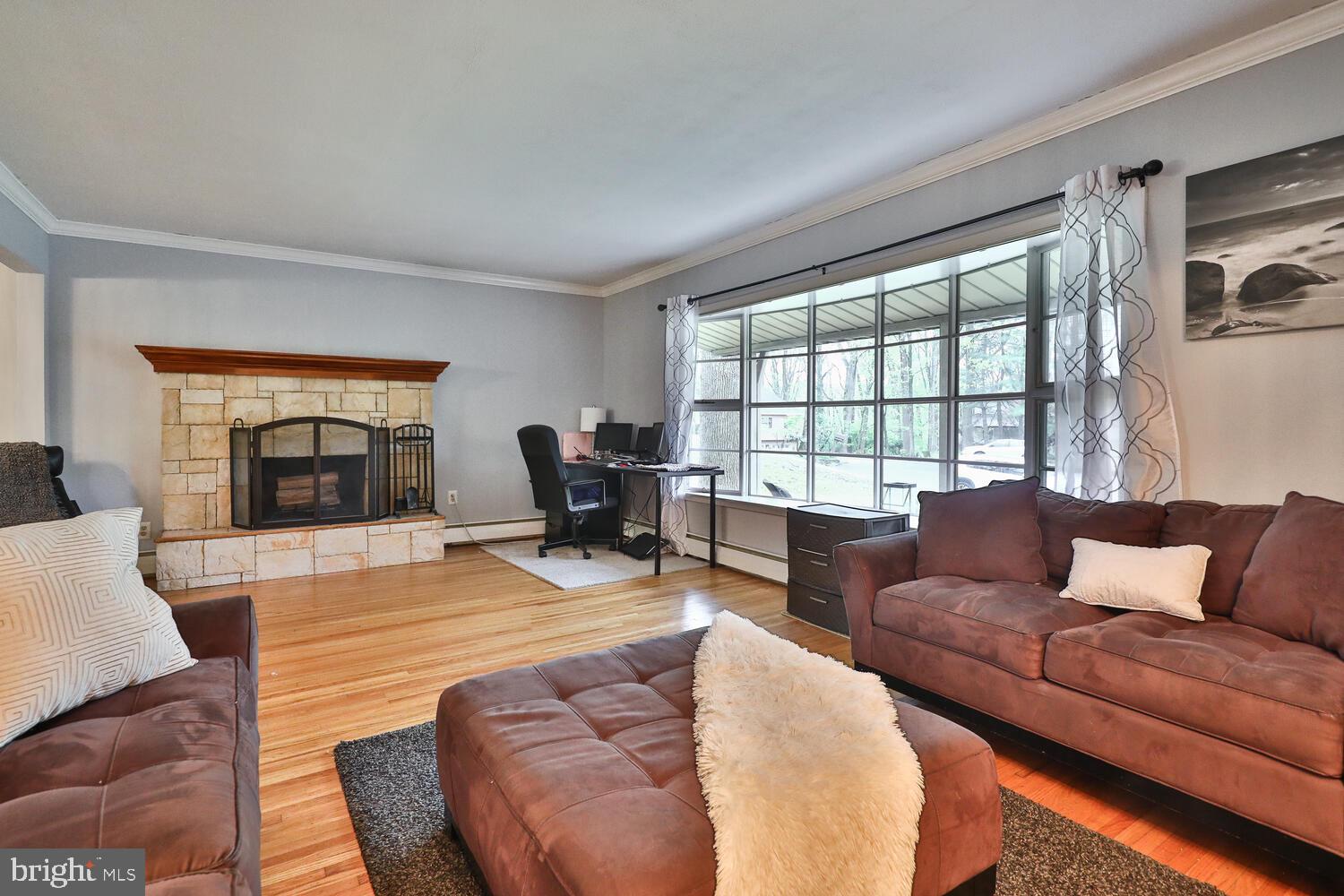 1915 Richard Road Willow Grove, PA 19090 - Photo 10 of 40 Gallery Image 10