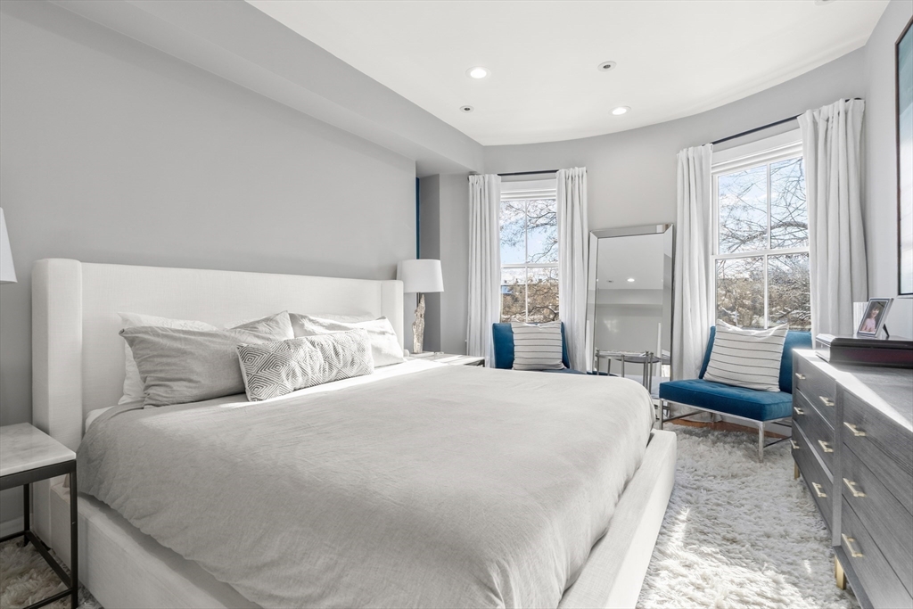 77 Worcester Street, Unit 4 Boston, MA 02118 - Photo 18 of 31