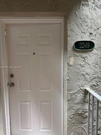 $2,100 | 10000 Northwest 80th Court, Unit 2249, Hialeah Gardens, FL 33016