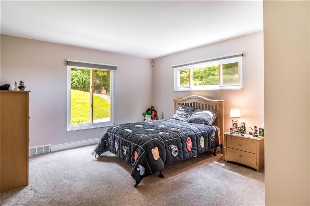 744 Pinetree Road Pittsburgh, PA 15243 - Photo 13 of 18 Gallery Image 13
