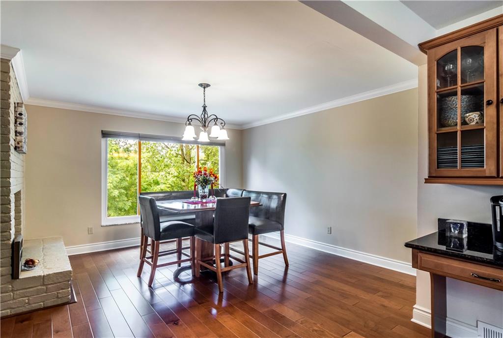 744 Pinetree Road Pittsburgh, PA 15243 - Photo 4 of 18 Gallery Image 4