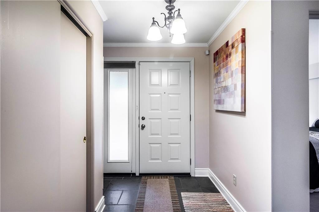 744 Pinetree Road Pittsburgh, PA 15243 - Photo 7 of 18 Gallery Image 7