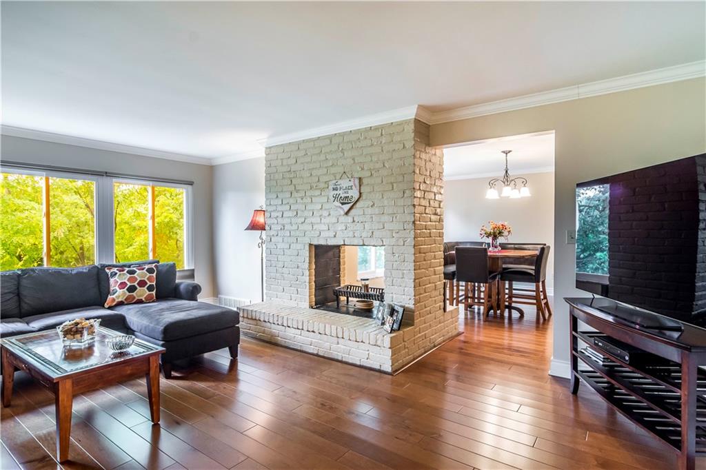 744 Pinetree Road Pittsburgh, PA 15243 - Photo 9 of 18 Gallery Image 9