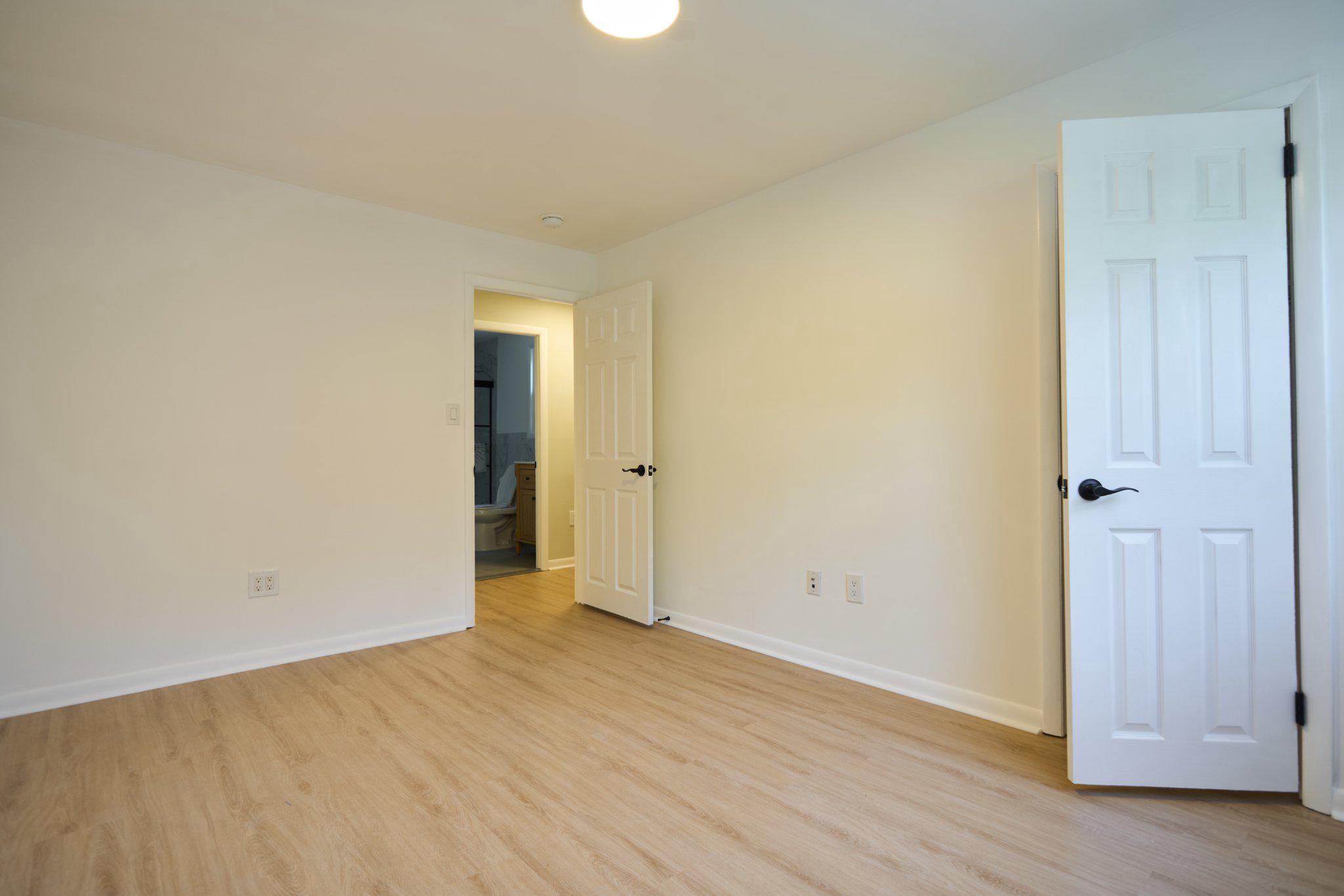 34 Hillside Road Stratford, NJ 08084 - Photo 17 of 30 Bright and airy blank canvas awaits.