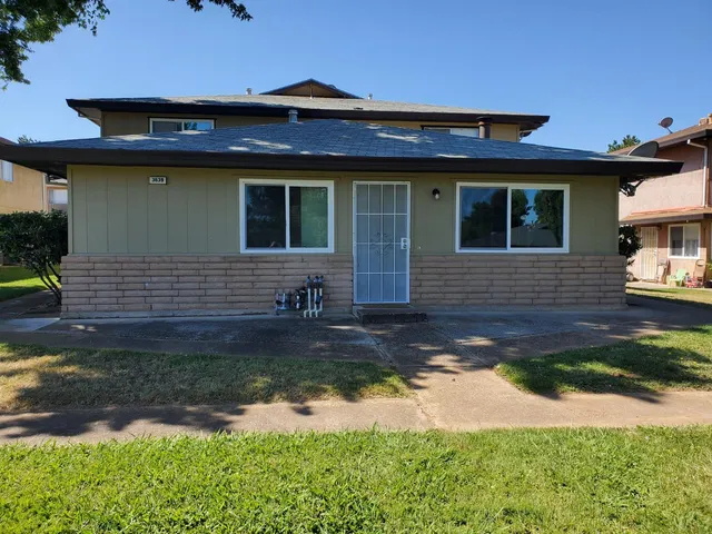 $1,680 | 3639 Galena Drive, Unit 1, Auburn, CA 95602