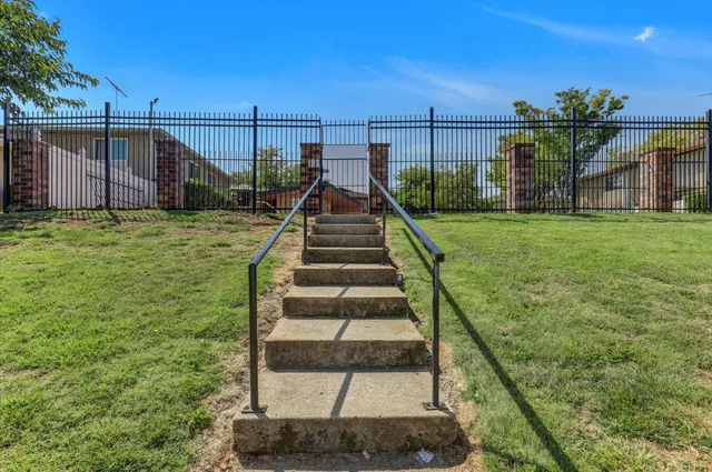 $1,680 | 3639 Galena Drive, Unit 1, Auburn, CA 95602