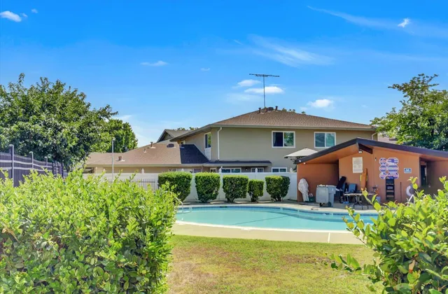 $1,680 | 3639 Galena Drive, Unit 1, Auburn, CA 95602