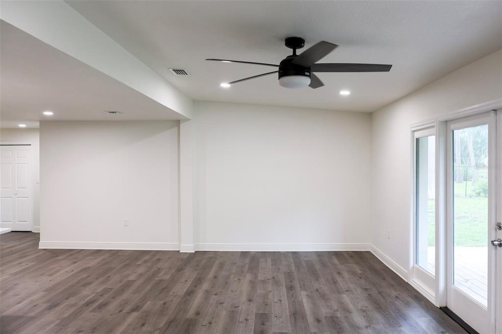 730 Crystal Lake Road Lutz, FL 33548 - Photo 21 of 35