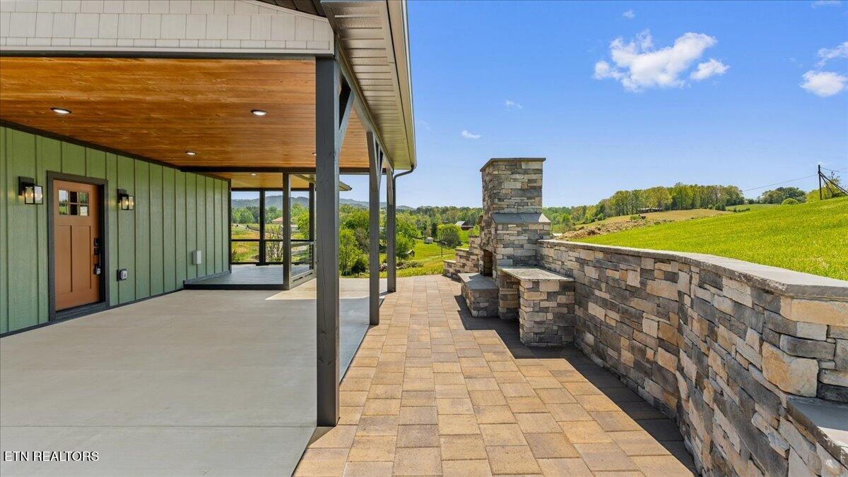 1642 Myers Road Sevierville, TN 37862 - Photo 8 of 56 Gallery Image 8