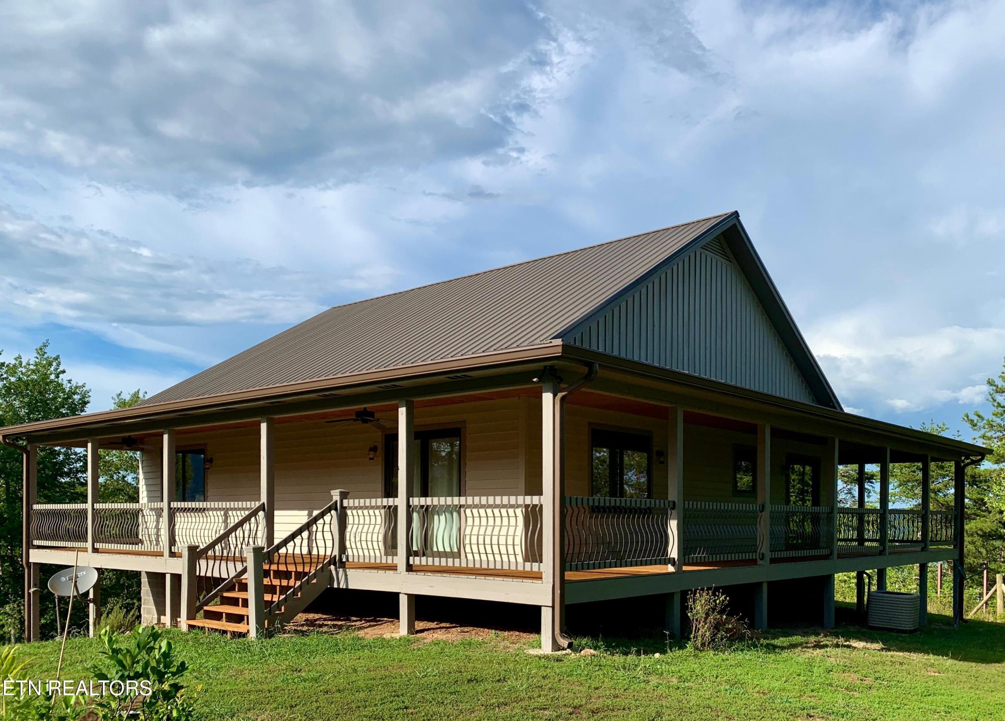 720 East Roddy Road Spring City, TN 37381 - Photo 40 of 58 a view of house with yard